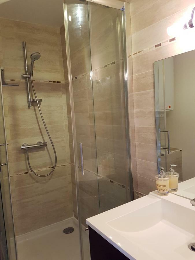 Appartement 2 Pieces Rez-De-Jardin A 2 Pas De La Plage Et De La Thalasso Cabourg Exterior foto
